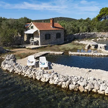 Secluded Fisherman's Cove Ladjin - Landjin, Pasman - 24044 Vikendica