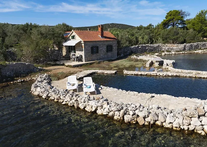 Secluded Fisherman's Cove Ladjin - Landjin, Pasman - 24044 Tatil Evi